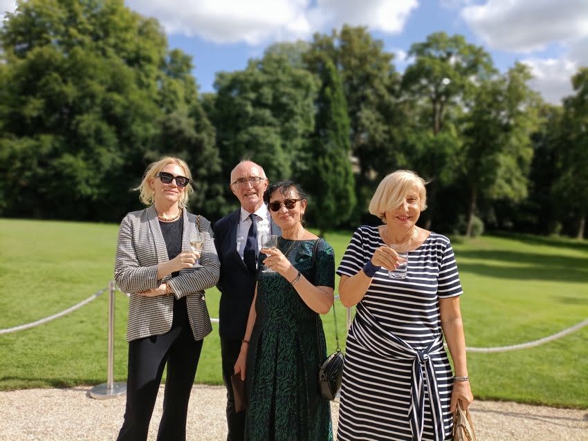 Airs de Paris x Elysee 11