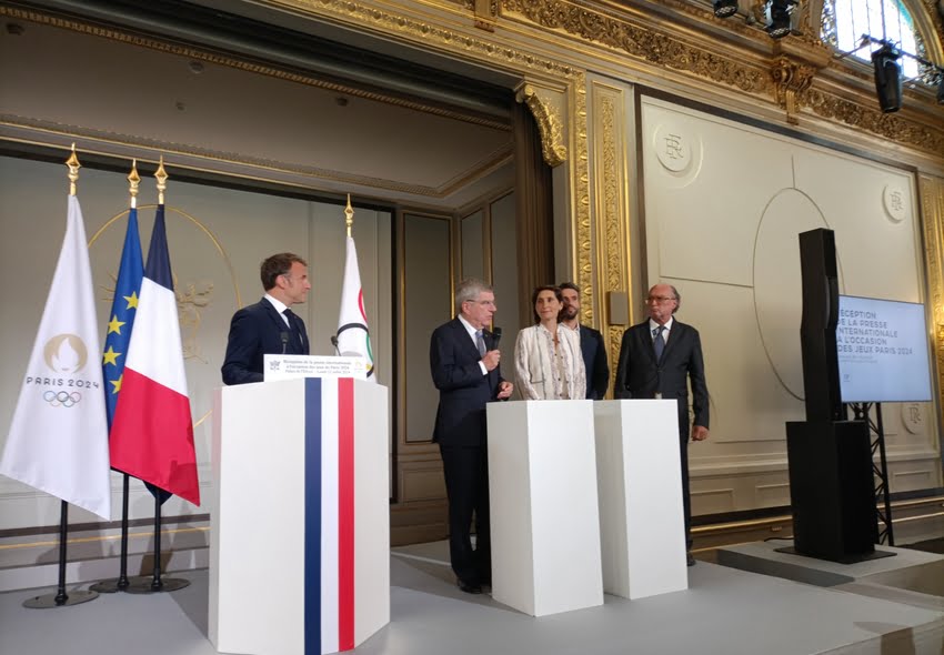 Airs de Paris x Elysee 2