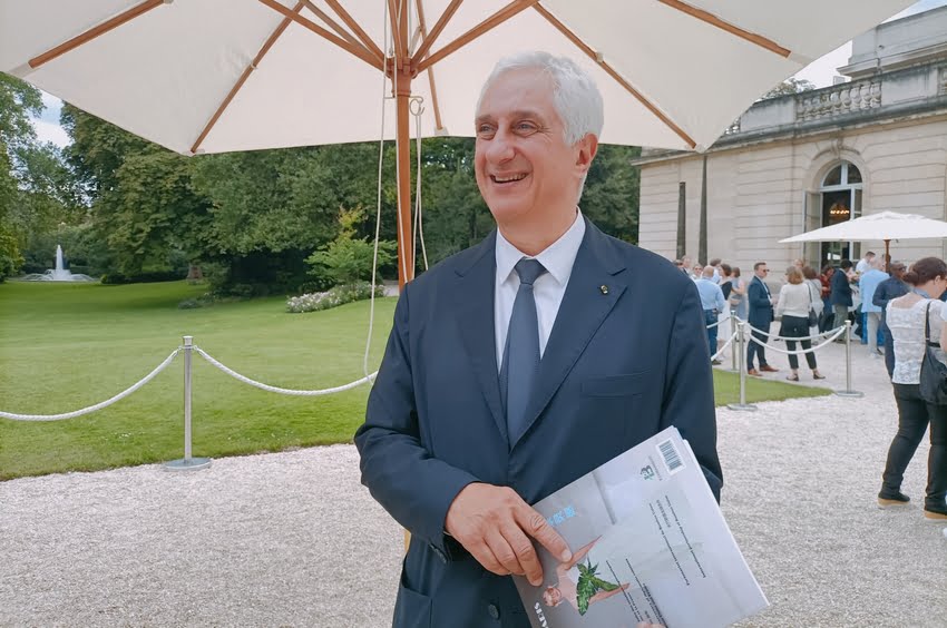 Airs de Paris x Elysee 9