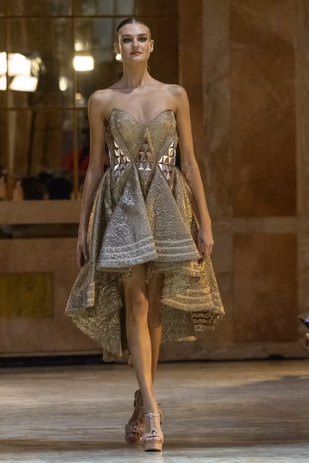 Robert Abi Nader: Timeless Elegance Reinvented 4 Robert Abi Nader 6
