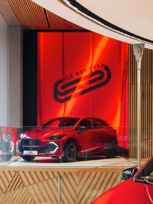 Le Defile Renault 1